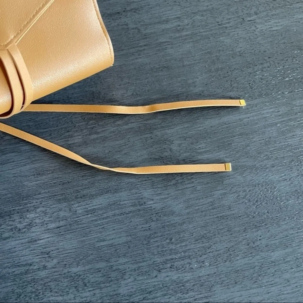 Glass Ladder And Co Light Brown Tan Portfolio Case Wallet